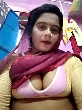 Snapshot of Hot_komal1 chatting on October 5, 2025, 11:34 am Hot komal1 online show from October 5, 2025, 11:34 am