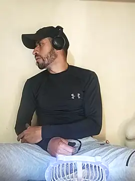 Alexsexygamer online show from November 24, 2025, 7:36 pm