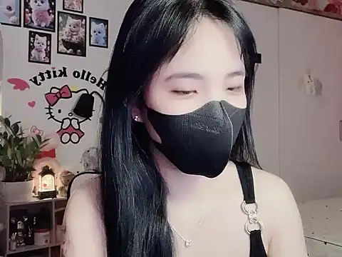 keelinnn19 online show from November 26, 2025, 6:08 pm