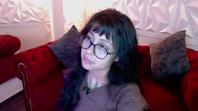 sophiaa 7 online show from January 13, 2026, 12:42 pm