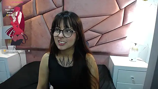 Snapshot of sophiaa_7 chatting on October 3, 2025, 11:45 am sophiaa 7 online show from October 3, 2025, 11:45 am