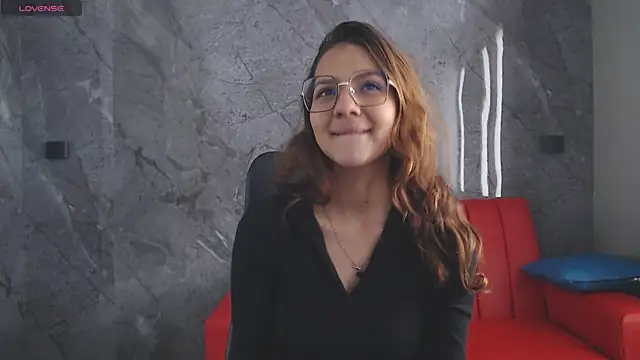 angeles azul online show from September 18, 2025, 4:32 pm