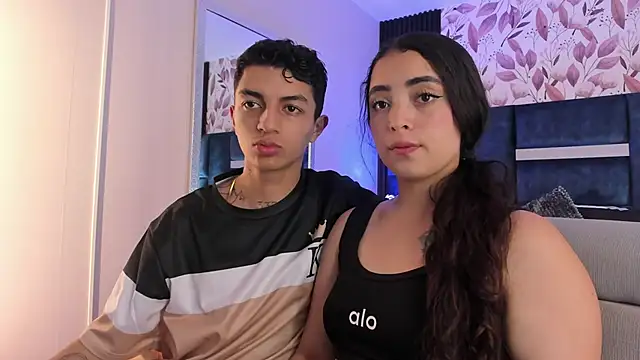 NickandAbby  online show from February 5, 2026, 7:43 pm