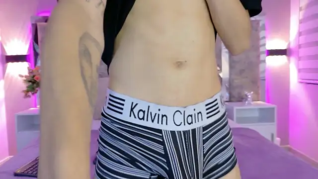 Snapshot of NickandAbby_ chatting on October 27, 2025, 12:28 pm NickandAbby  online show from October 27, 2025, 12:28 pm