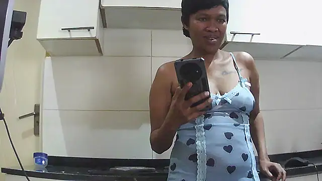 Snapshot of KittyMilfx3 chatting on September 20, 2025, 6:29 am KittyMilfx3 online show from September 20, 2025, 6:29 am