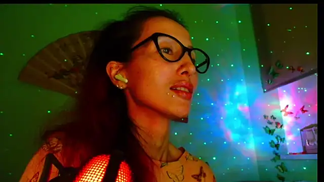 Snapshot of KiotoShine chatting on October 17, 2025, 10:11 pm KiotoShine online show from October 17, 2025, 10:11 pm