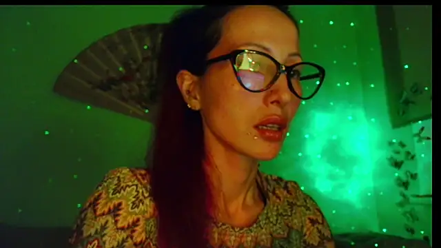 Snapshot of KiotoShine chatting on October 11, 2025, 7:15 pm KiotoShine online show from October 11, 2025, 7:15 pm