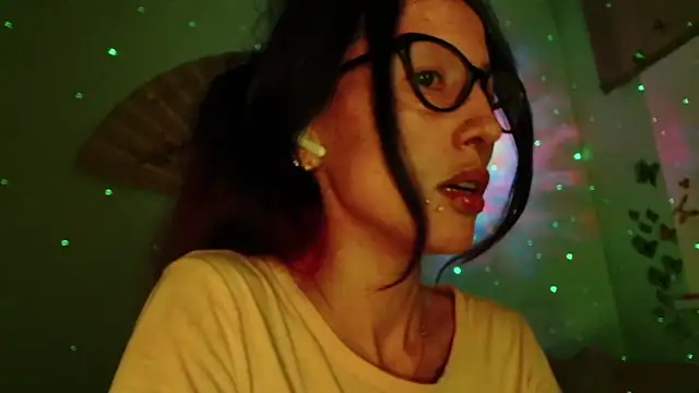 KiotoShine online show from February 8, 2026, 7:55 pm