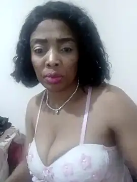 Snapshot of SEXYMOANSXX chatting on October 6, 2025, 5:08 am SEXYMOANSXX online show from October 6, 2025, 5:08 am