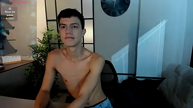 Snapshot of nicktorn chatting on September 23, 2025, 12:12 pm nicktorn online show from September 23, 2025, 12:12 pm