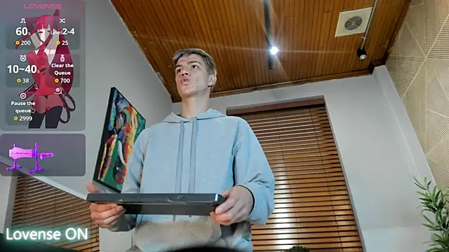 Snapshot of nicktorn chatting on October 18, 2025, 12:18 pm nicktorn online show from October 18, 2025, 12:18 pm