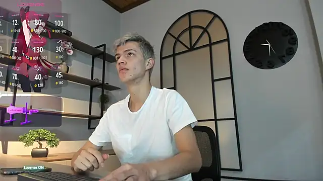 Snapshot of nicktorn chatting on October 22, 2025, 12:04 pm nicktorn online show from October 22, 2025, 12:04 pm