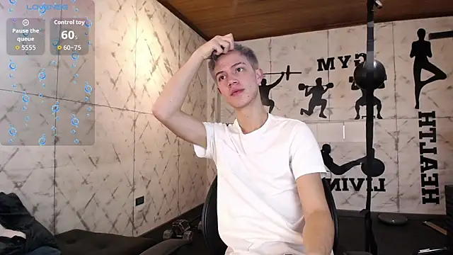 Snapshot of nicktorn chatting on October 11, 2025, 11:44 am nicktorn online show from October 11, 2025, 11:44 am