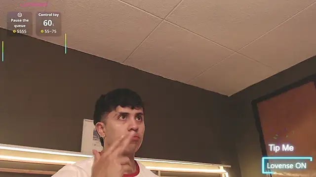 Snapshot of PaulEvens chatting on September 20, 2025, 1:05 pm PaulEvens online show from September 20, 2025, 1:05 pm