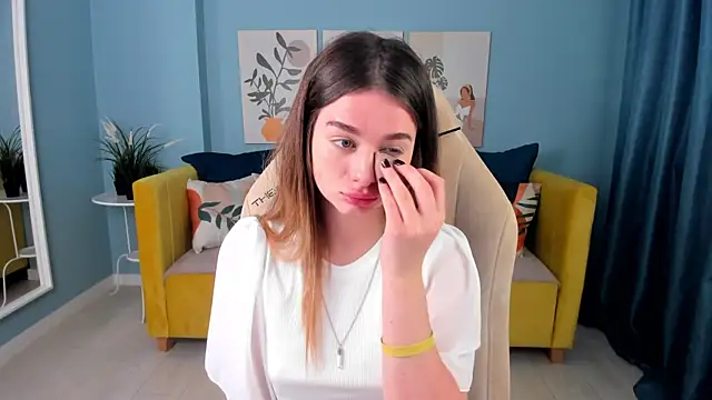 Snapshot of SweetyLicky chatting on September 24, 2025, 4:46 pm SweetyLicky online show from September 24, 2025, 4:46 pm