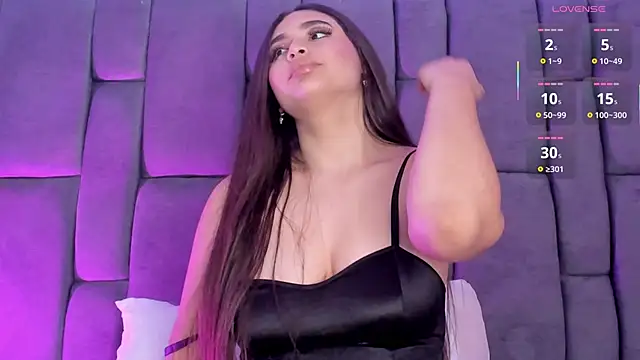 LeylaWoods online show from September 28, 2025, 1:01 am