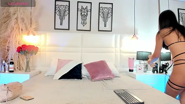 Snapshot of Viollet_xoxo chatting on October 16, 2025, 8:50 pm Viollet xoxo online show from October 16, 2025, 8:50 pm