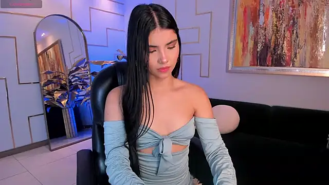 Snapshot of MiaLaurence chatting on October 11, 2025, 7:37 pm MiaLaurence online show from October 11, 2025, 7:37 pm