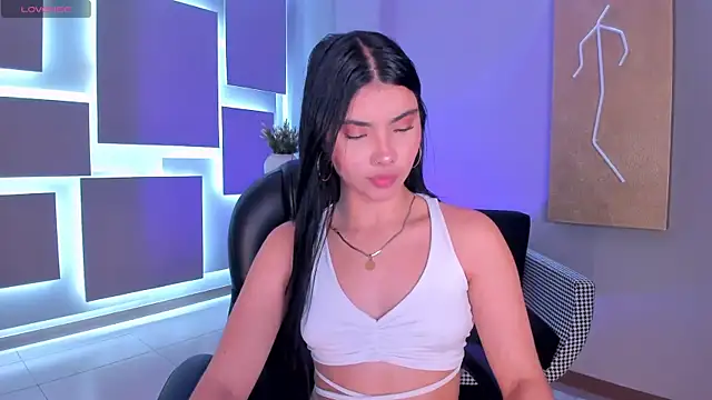 Snapshot of MiaLaurence chatting on September 20, 2025, 7:30 pm MiaLaurence online show from September 20, 2025, 7:30 pm