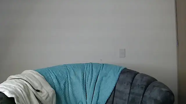 -Ivonny online show from September 30, 2025, 11:00 pm