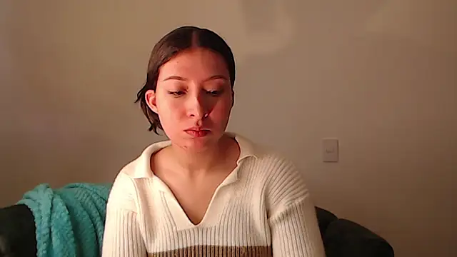 -Ivonny online show from October 7, 2025, 1:28 am