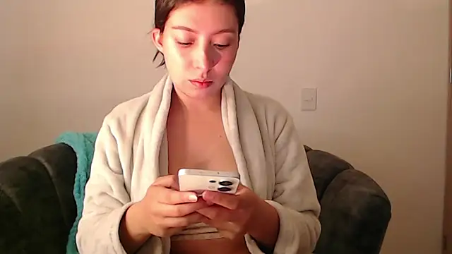 -Ivonny online show from October 11, 2025, 9:05 pm