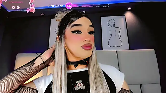 Valeriasmiithh online show from October 11, 2025, 8:32 pm