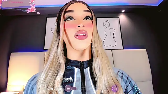 Valeriasmiithh online show from October 28, 2025, 8:30 pm