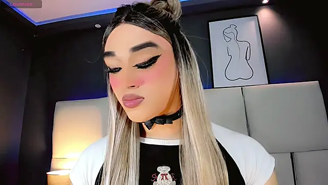 Valeriasmiithh online show from October 10, 2025, 8:42 pm