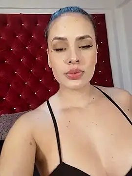 Snapshot of CataRicci chatting on October 20, 2025, 1:22 pm CataRicci online show from October 20, 2025, 1:22 pm