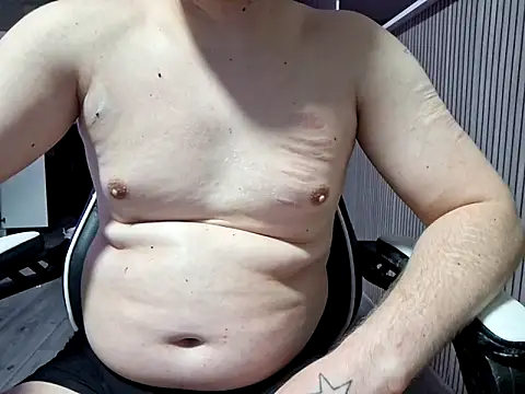 Snapshot of fuuck3dAss chatting on October 9, 2025, 9:48 pm fuuck3dAss online show from October 9, 2025, 9:48 pm