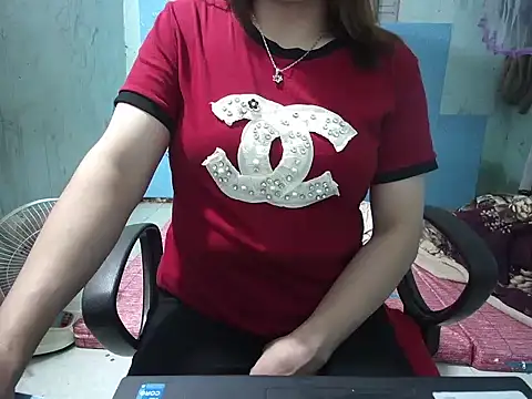 Snapshot of Xue_weng chatting on October 23, 2025, 11:31 am Xue weng online show from October 23, 2025, 11:31 am