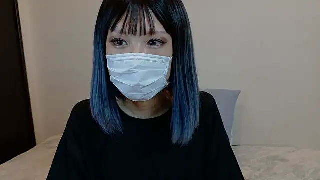 Snapshot of sarina_at chatting on October 19, 2025, 9:23 am sarina at online show from October 19, 2025, 9:23 am