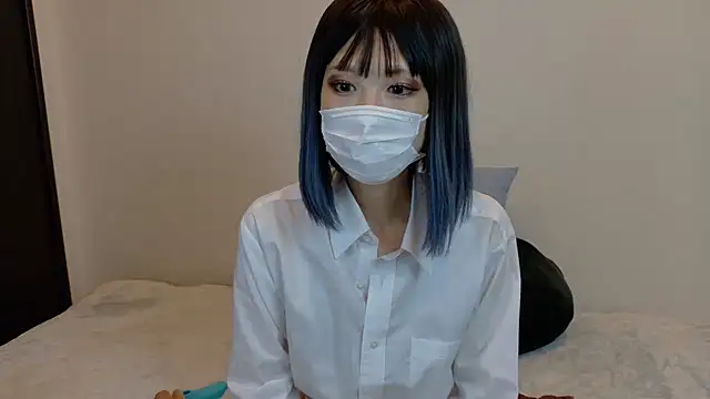 Snapshot of sarina_at chatting on October 15, 2025, 9:28 am sarina at online show from October 15, 2025, 9:28 am