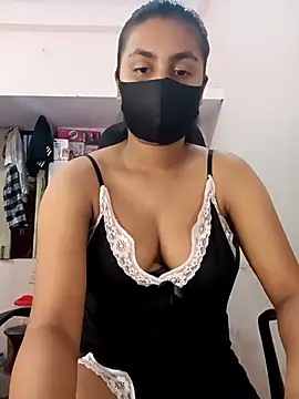 hotmanshi online show from October 4, 2025, 6:53 pm