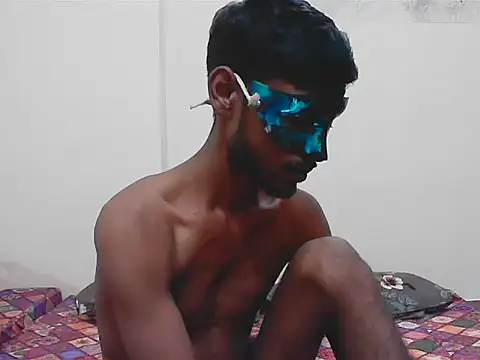 Snapshot of horny__couple_ chatting on September 19, 2025, 5:33 am horny couple online show from September 19, 2025, 5:33 am