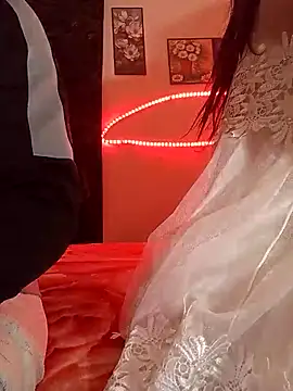 hot-twin online show from December 20, 2025, 8:01 pm