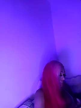 Snapshot of iamlalamilano chatting on February 13, 2026, 9:37 pm iamlalamilano online show from February 13, 2026, 9:37 pm