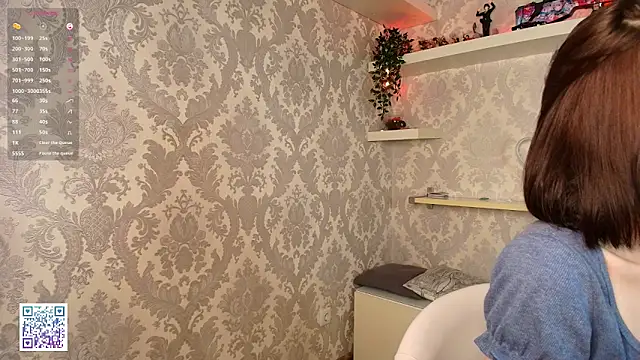 Snapshot of Fire_katie chatting on October 5, 2025, 9:05 pm Fire katie online show from October 5, 2025, 9:05 pm