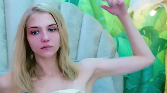 4example Chloe online show from June 27, 2026, 5:46 am
