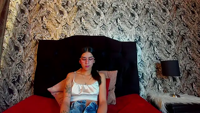 Snapshot of DanielaMonroe chatting on November 1, 2025, 9:52 pm DanielaMonroe online show from November 1, 2025, 9:52 pm