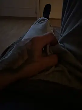 Dodxx77 online show from October 10, 2025, 9:37 pm