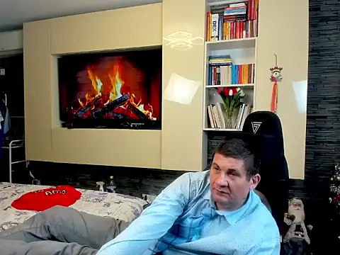 Snapshot of SpartacusDaddy48 chatting on February 11, 2026, 1:49 am SpartacusDaddy48 online show from February 11, 2026, 1:49 am