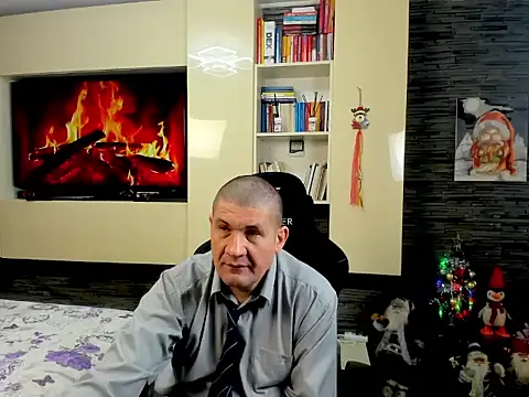 Snapshot of SpartacusDaddy48 chatting on February 20, 2026, 4:20 pm SpartacusDaddy48 online show from February 20, 2026, 4:20 pm