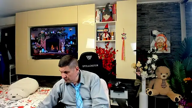 SpartacusDaddy48 online show from April 3, 2026, 8:26 pm