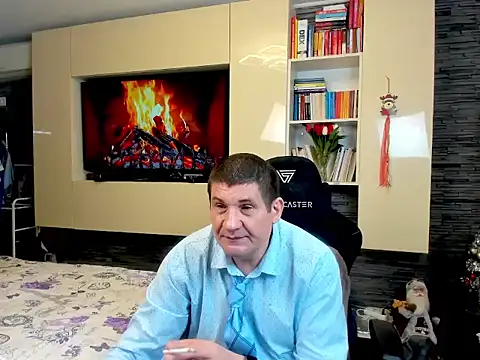 Snapshot of SpartacusDaddy48 chatting on February 7, 2026, 2:14 pm SpartacusDaddy48 online show from February 7, 2026, 2:14 pm