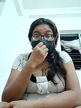 Snapshot of Elie_couple143 chatting on September 26, 2025, 6:15 pm Elie couple143 online show from September 26, 2025, 6:15 pm