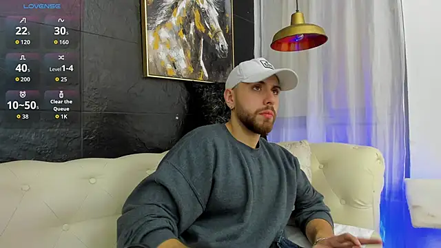 Snapshot of Maximo_Wolff chatting on October 29, 2025, 8:19 pm Maximo Wolff online show from October 29, 2025, 8:19 pm