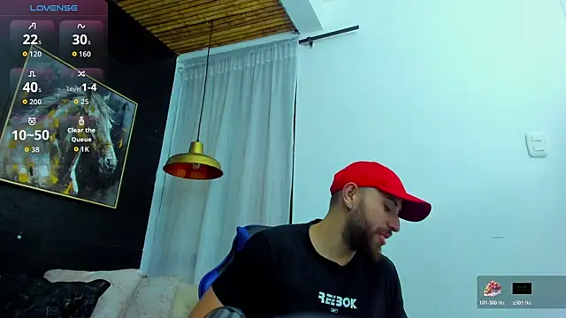 Maximo Wolff online show from November 5, 2025, 8:12 pm