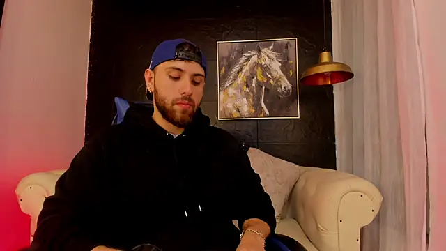 Snapshot of Maximo_Wolff chatting on October 3, 2025, 7:59 pm Maximo Wolff online show from October 3, 2025, 7:59 pm